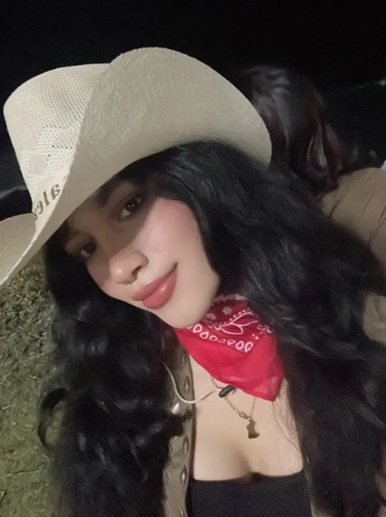 Sofi, a host on Flingster Match video chat